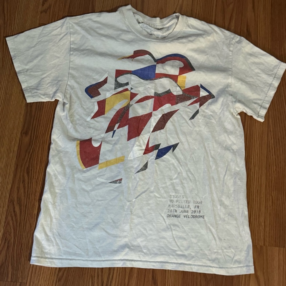 The Rolling Stone Graphic White T-Shirt Size M Music Band Vintage Y2k Rock‎